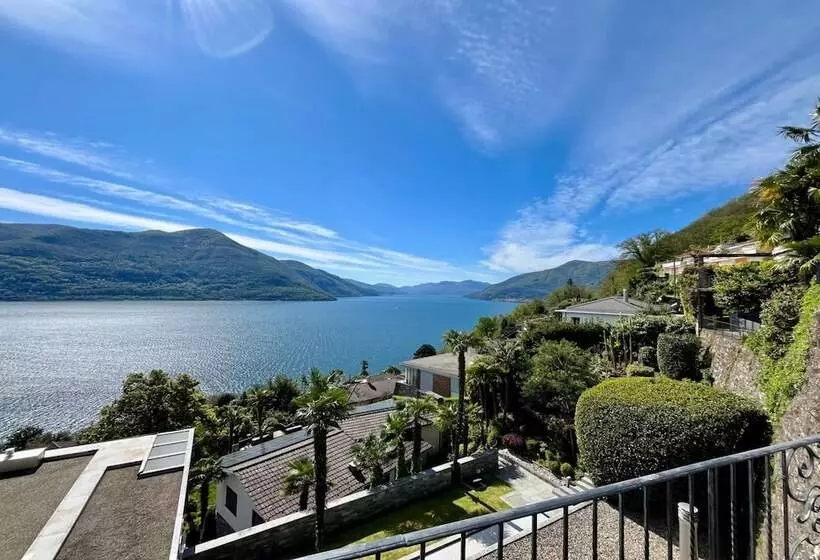 ペンション Peace Over The Lake Rooms   Happy Rentals
