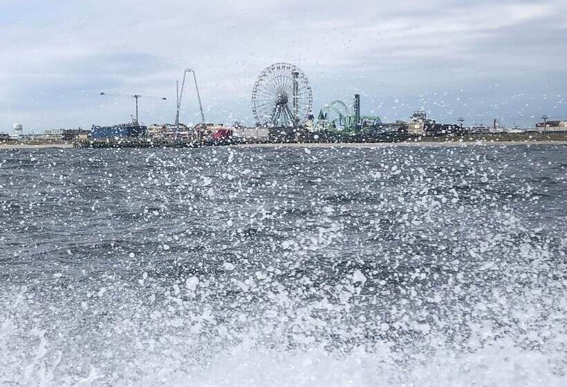 Hostel The Lamplight Inn