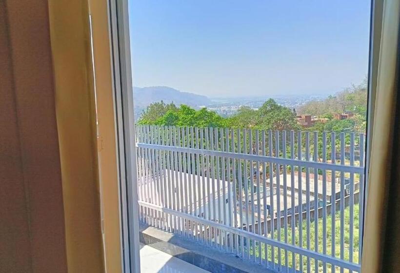 בית מלון כפרי Asha Delight