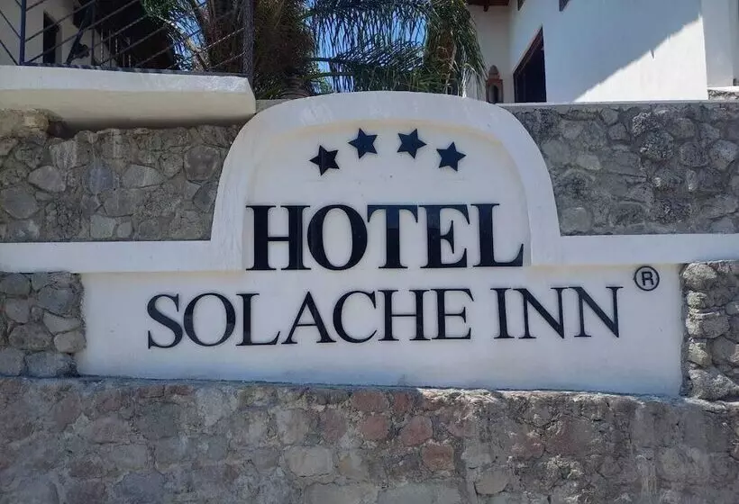 Hotelli Solache Inn