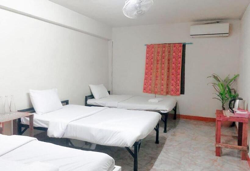 پانسیون Tingkham Guesthouse