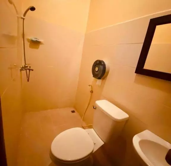 ペンション Tingkham Guesthouse