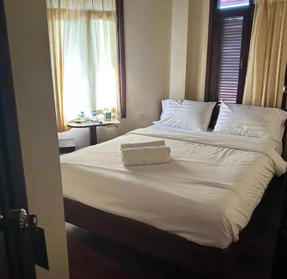 ペンション Tingkham Guesthouse