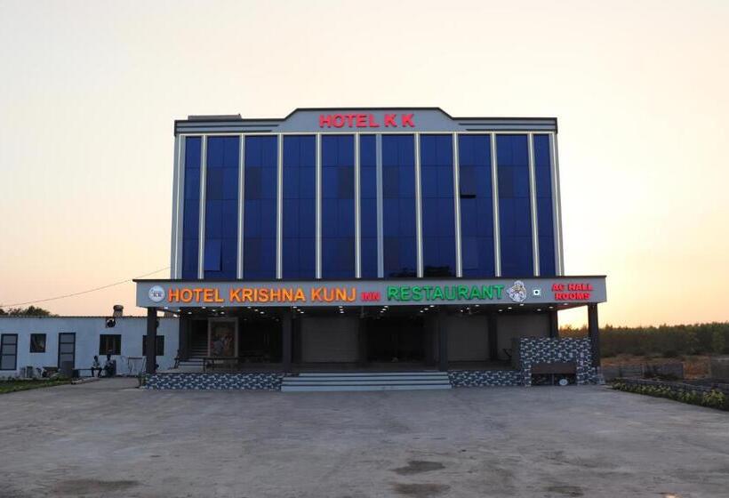 בית מלון כפרי Krishna Kunj Inn