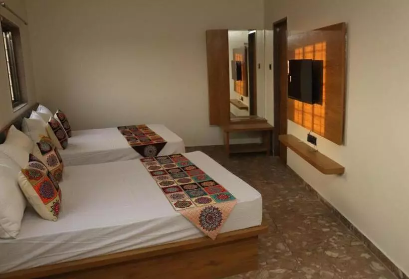 Hotel Krishna Kunj Inn