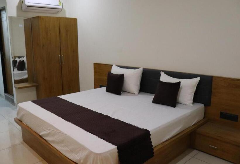 בית מלון כפרי Krishna Kunj Inn