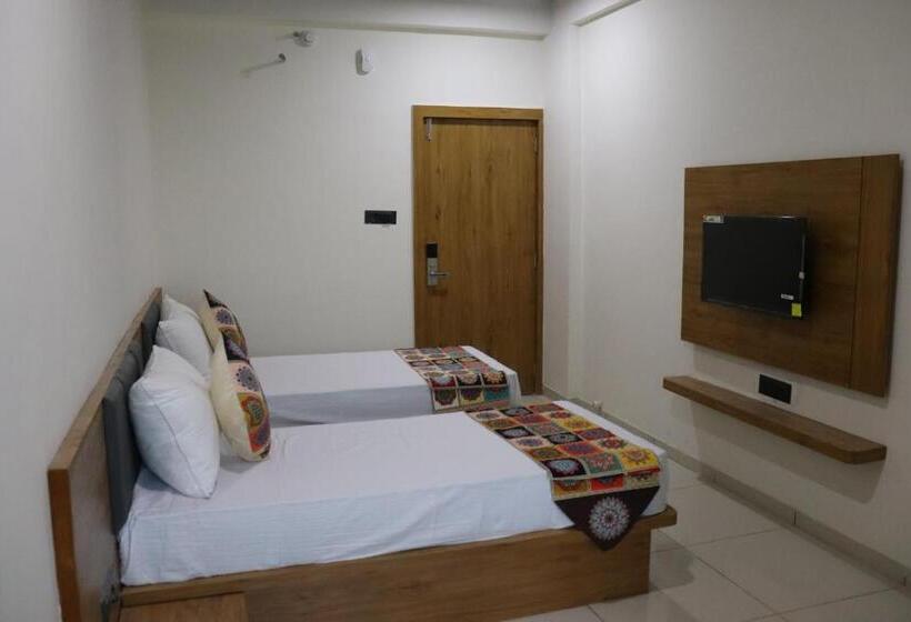 בית מלון כפרי Krishna Kunj Inn