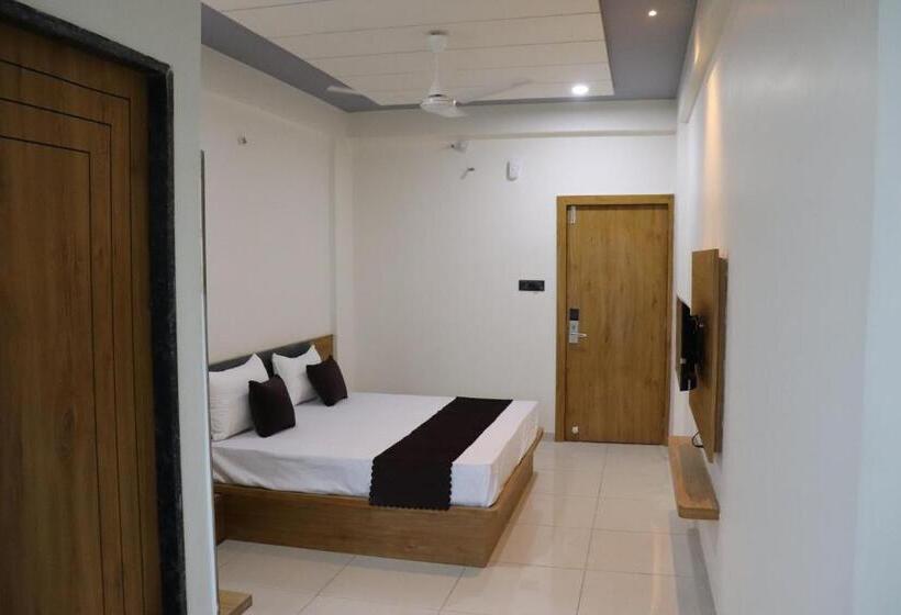 בית מלון כפרי Krishna Kunj Inn