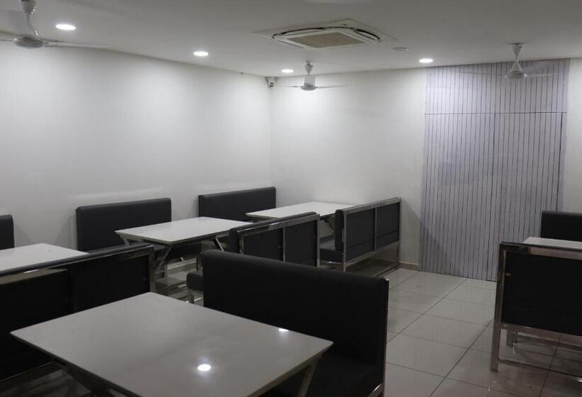 בית מלון כפרי Krishna Kunj Inn