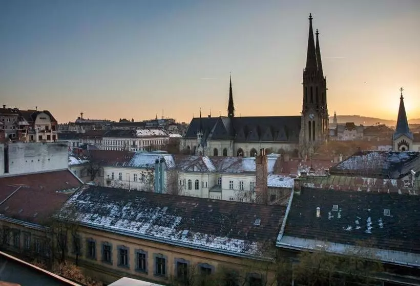 In Budapest Apartments