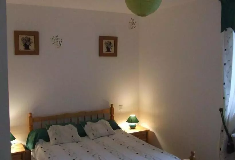 Aamiaismajoitus (B&B) Les Abris De La See