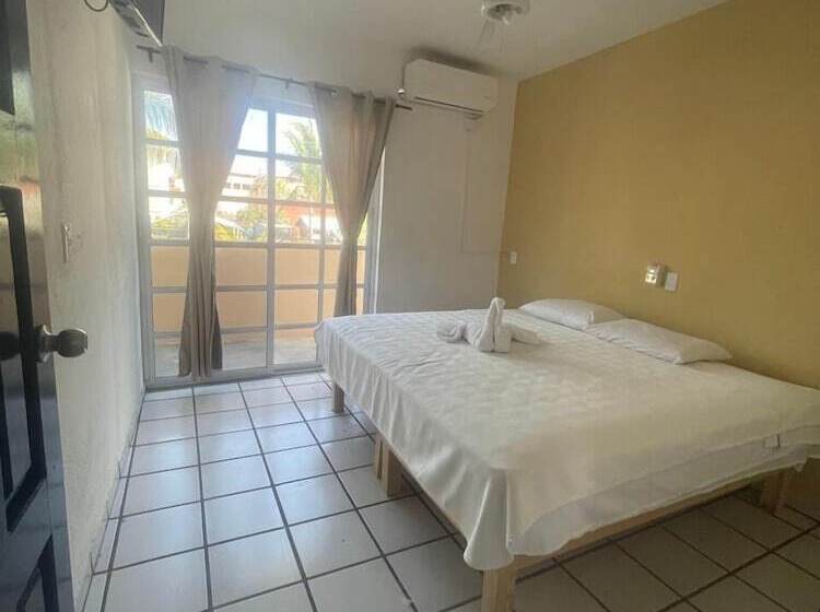 Hotel And Bungalows Palaces