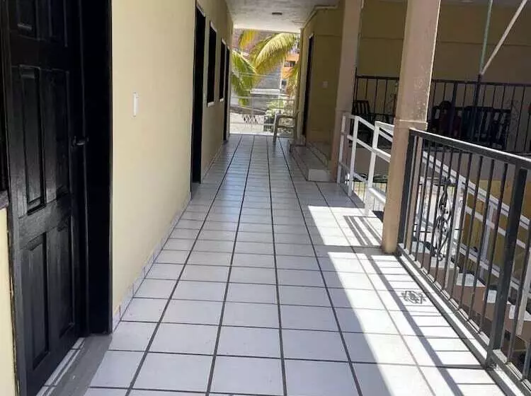 ホテル And Bungalows Palaces