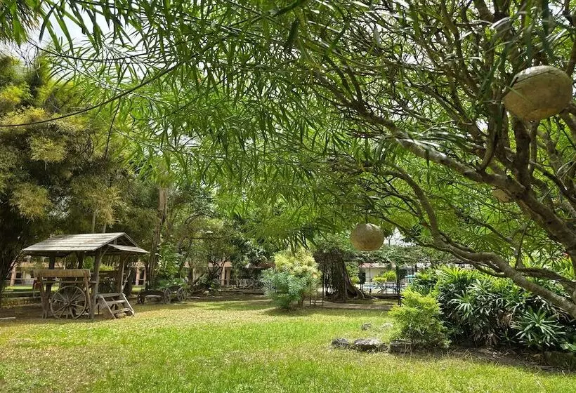 Hotelli Grand Villa Laguna