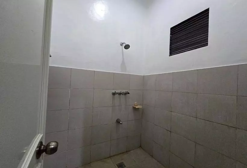 Hotelli Grand Villa Laguna