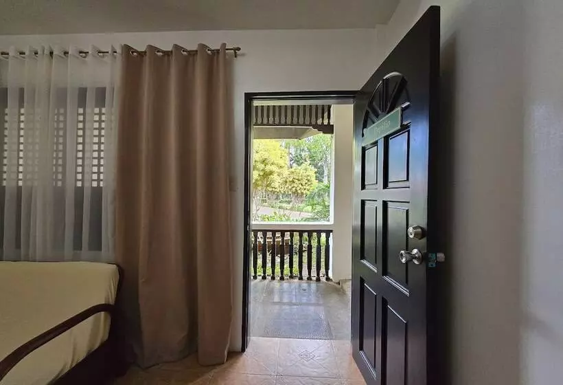 Hotelli Grand Villa Laguna