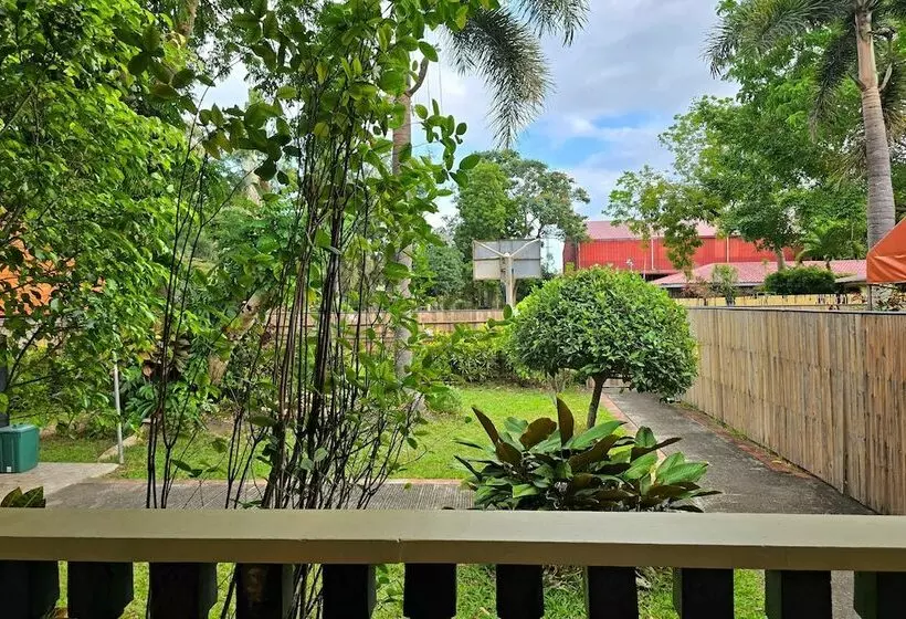 Hotelli Grand Villa Laguna