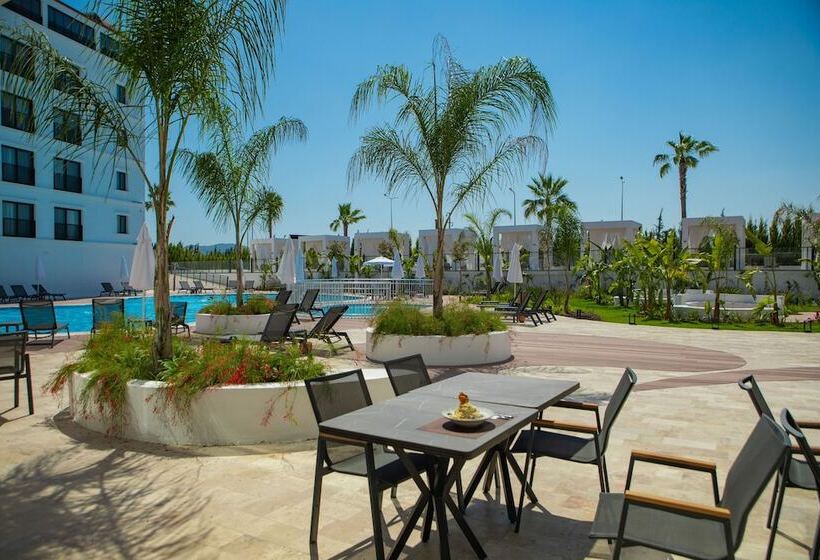 Hotelli Ramada By Wyndham Dalaman