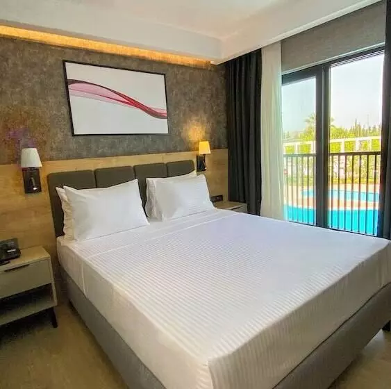 Hotelli Ramada By Wyndham Dalaman