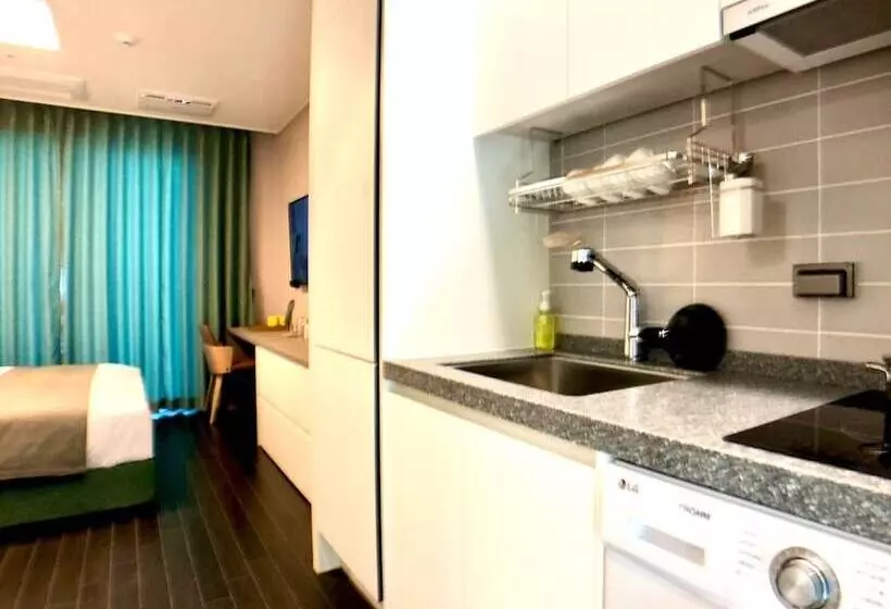 Golden Planet Hotel Pyeongtaek Godeck