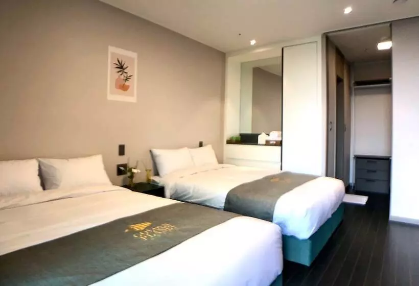Golden Planet Hotel Pyeongtaek Godeck