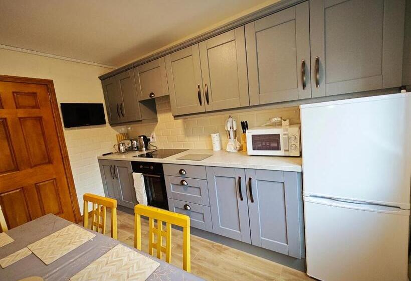 پانسیون Mountain View Accommodation