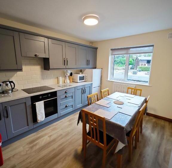 پانسیون Mountain View Accommodation