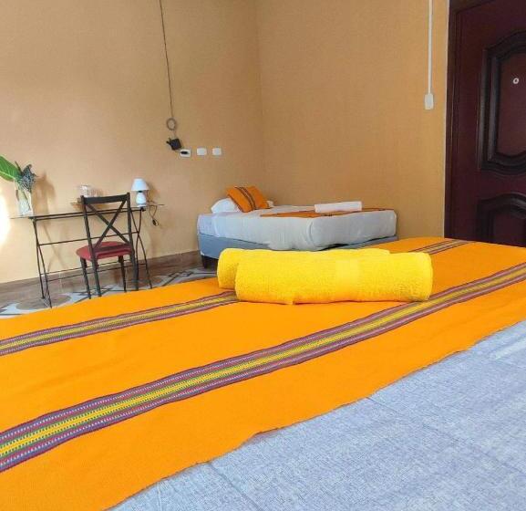 هاستل La Casa Colorada