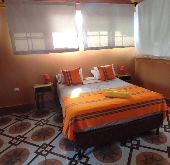 هاستل La Casa Colorada