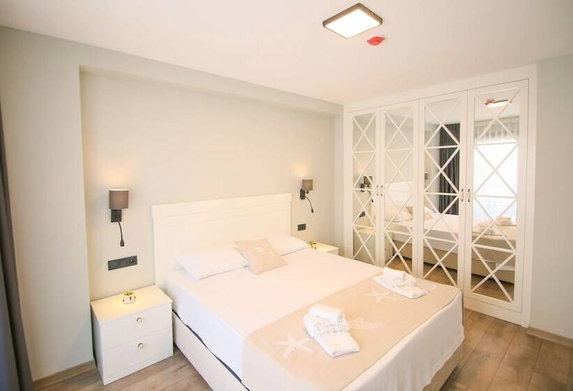 Krem Marin Suits Otel