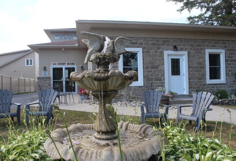 Bed and Breakfast 1840 Guest House