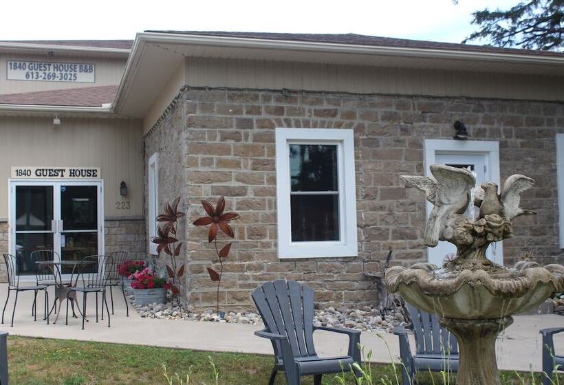 Bed and Breakfast 1840 Guest House