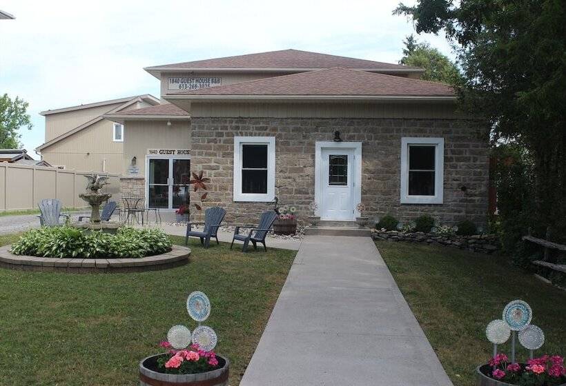 Bed and Breakfast 1840 Guest House