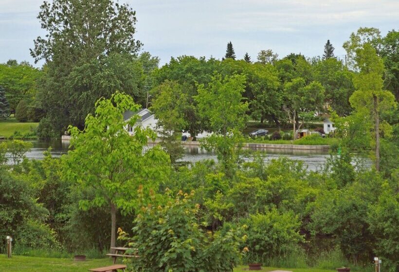 Bed and Breakfast 1840 Guest House