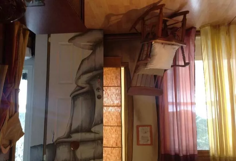 تختخواب و صبحانه Gîte Crystal Inn