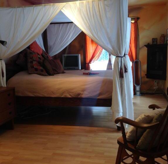 مبيت وإفطار Gîte Crystal Inn