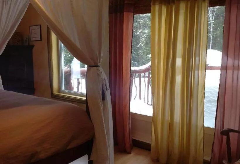تختخواب و صبحانه Gîte Crystal Inn