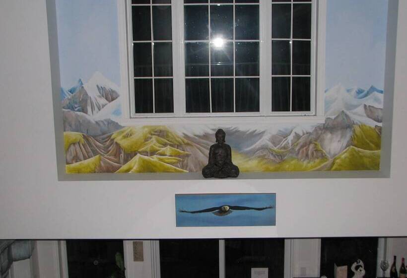 مبيت وإفطار Gîte Crystal Inn