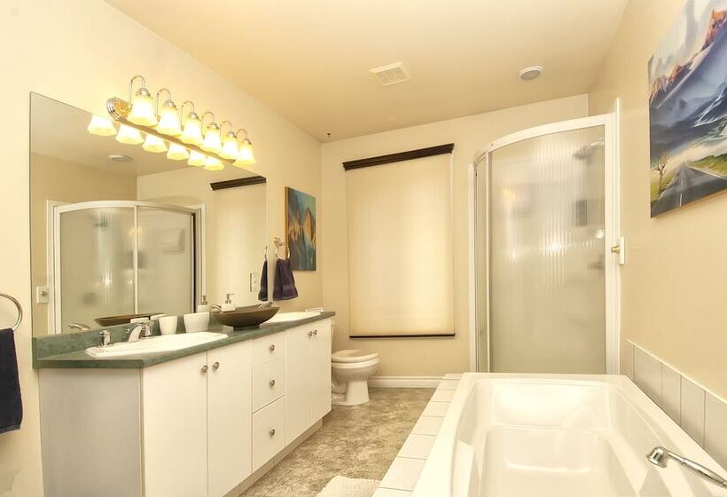 مبيت وإفطار Gîte Crystal Inn