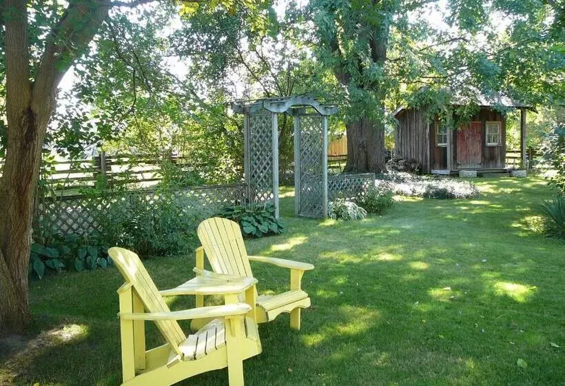 Gables Bed & Breakfast