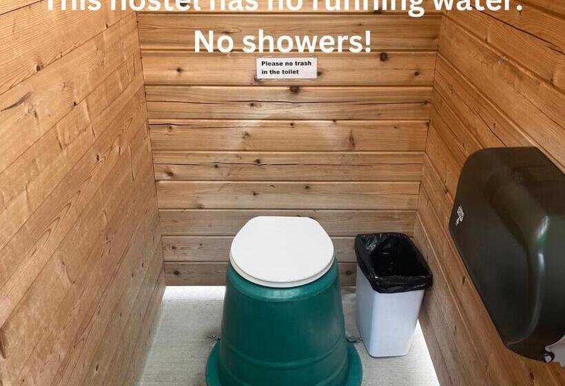 Hi Mosquito Creek Wilderness Hostel