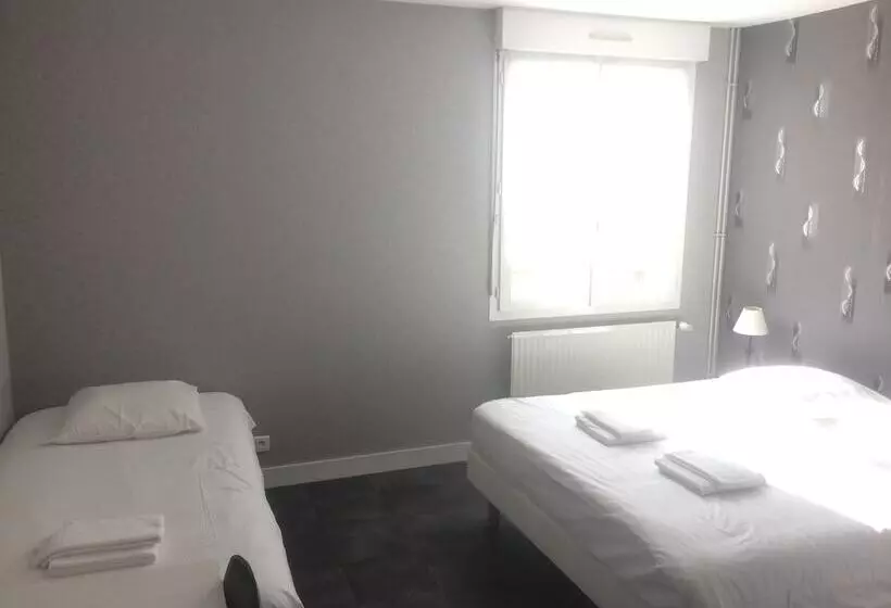 Hotelli Hôtel Les Pins