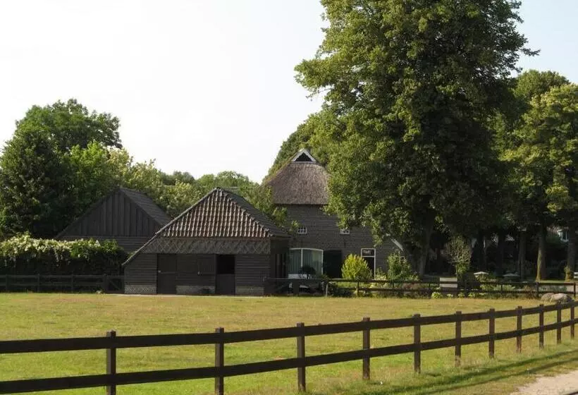 Hotelli Restaurant De Meulenhoek