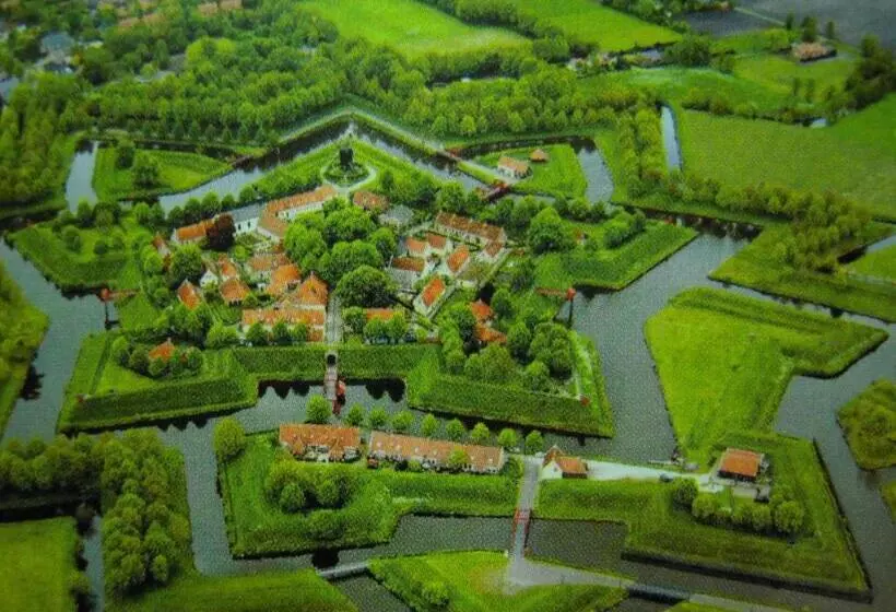 Hotelli Restaurant De Meulenhoek