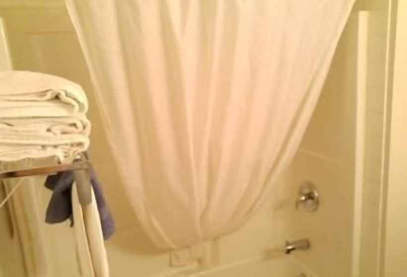 Мотель Crossfield Country Inn