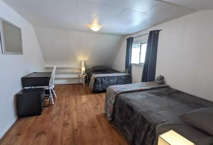 モーテル Deerview Lodge & Cabins   Princeton Bc