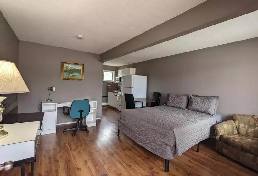 モーテル Deerview Lodge & Cabins   Princeton Bc