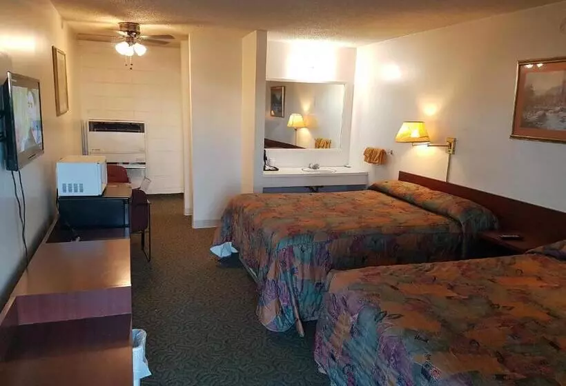 Shamrock Motel