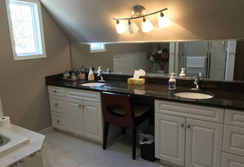 Wild Rose Bed & Breakfast