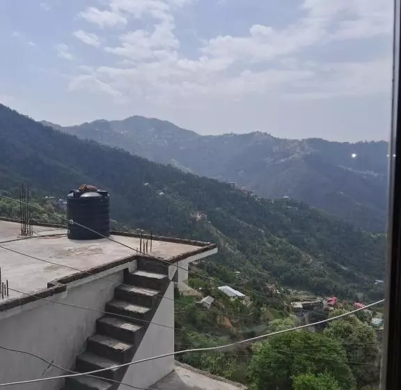 ベッドアンドブレックファースト Traveller Inn Shimla